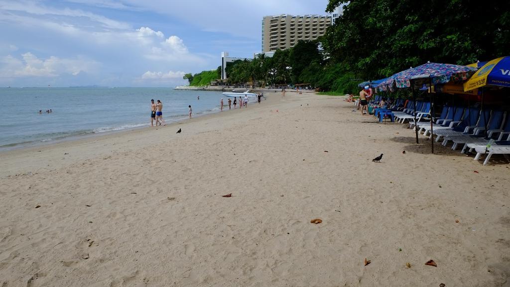 Peak Tower In Phatumnak Pattaya Luaran gambar
