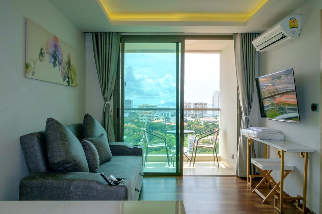 Peak Tower In Phatumnak Pattaya Luaran gambar