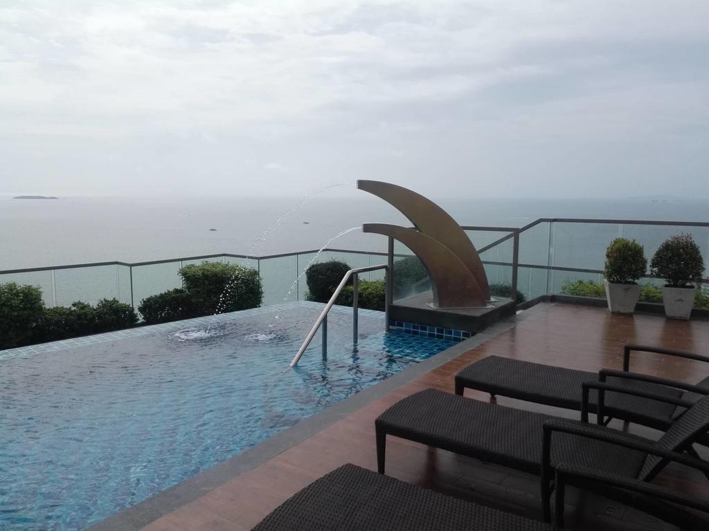Peak Tower In Phatumnak Pattaya Luaran gambar
